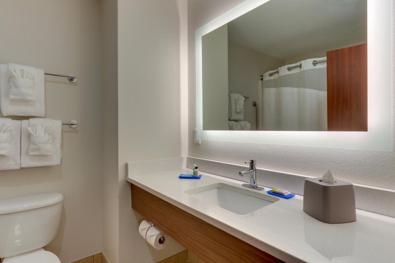 Holiday Inn Express Hotel & Suites Dayton-Centerville By Ihg Екстер'єр фото