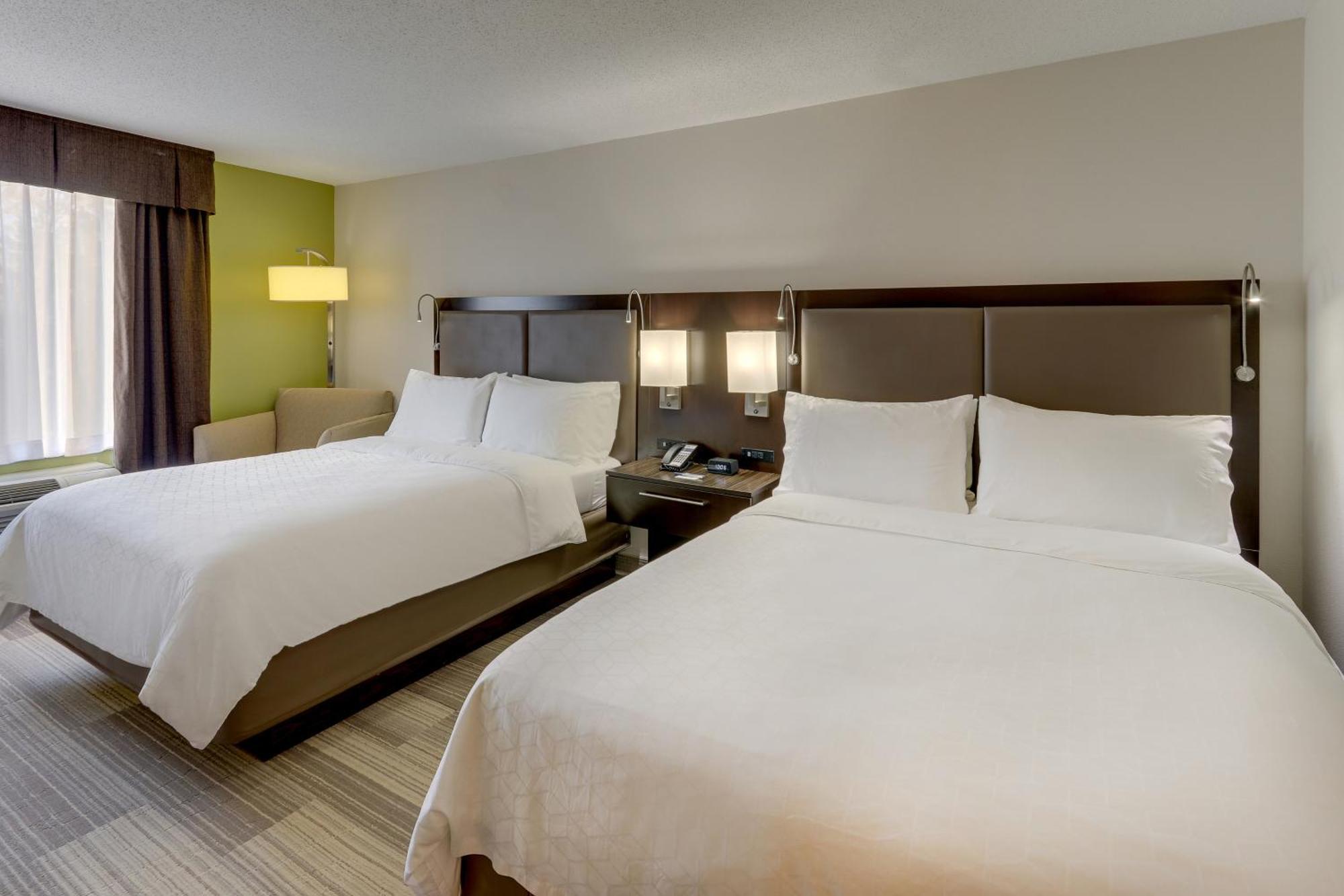 Holiday Inn Express Hotel & Suites Dayton-Centerville By Ihg Екстер'єр фото