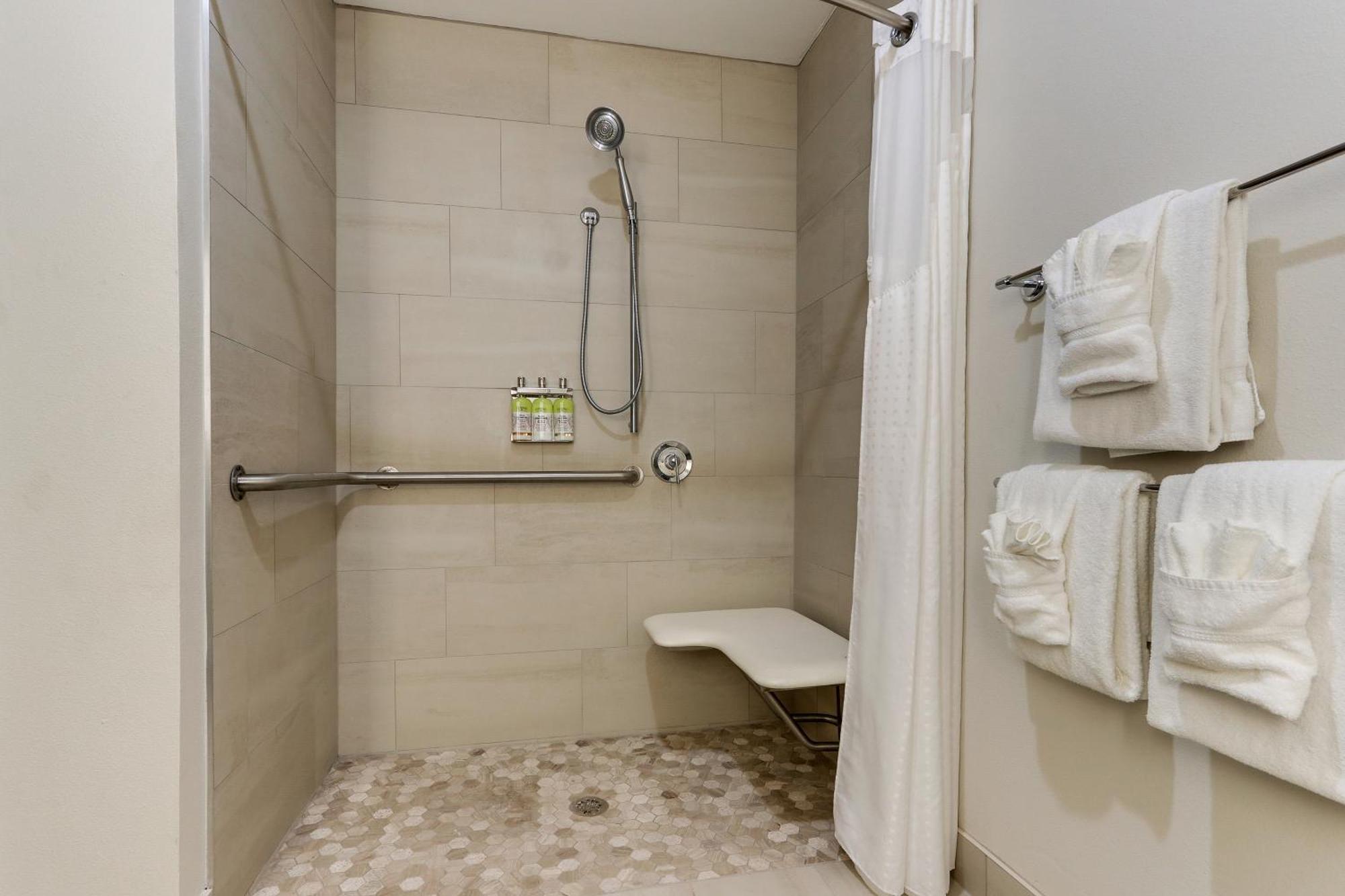 Holiday Inn Express Hotel & Suites Dayton-Centerville By Ihg Екстер'єр фото