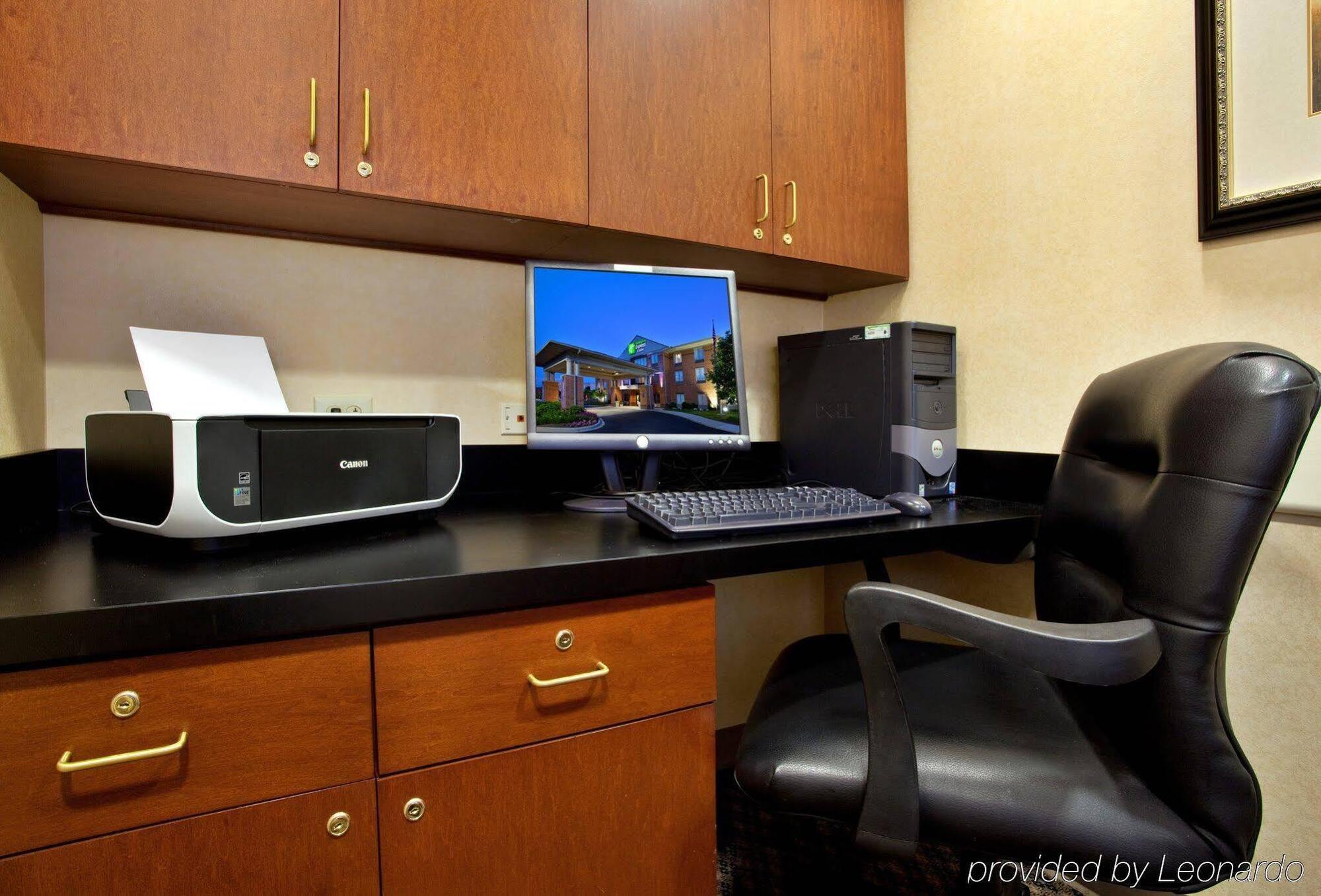 Holiday Inn Express Hotel & Suites Dayton-Centerville By Ihg Екстер'єр фото