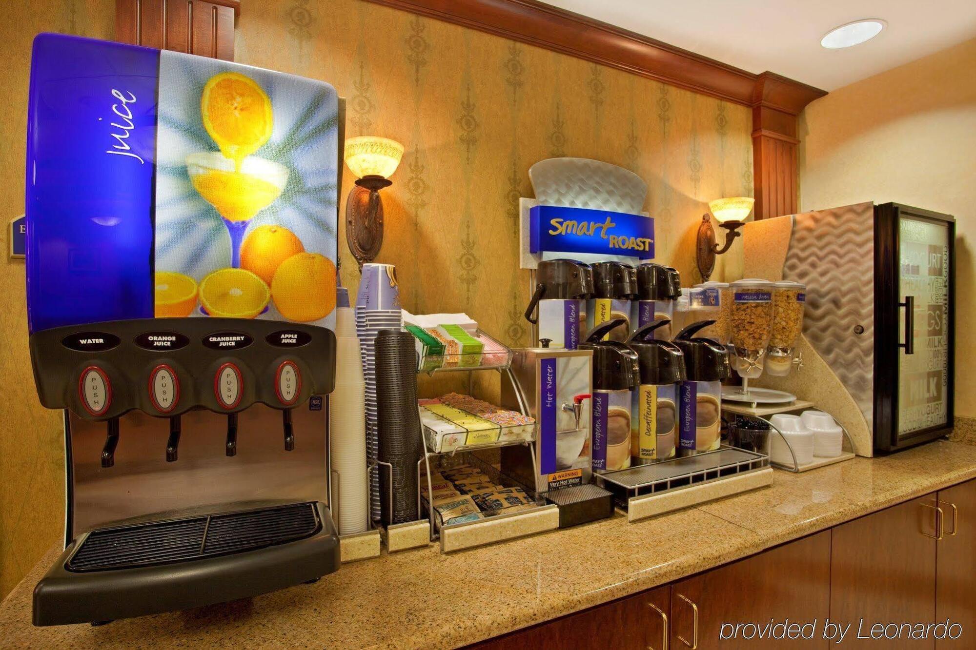 Holiday Inn Express Hotel & Suites Dayton-Centerville By Ihg Екстер'єр фото